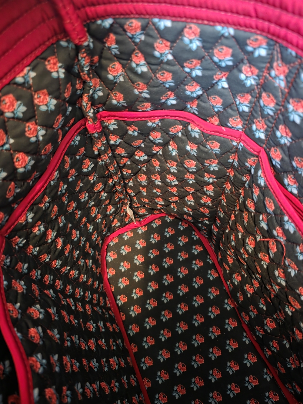 Vera Bradley Quilted Red Tote Bag - Women's Everyday Carry - Picture 9 of 12